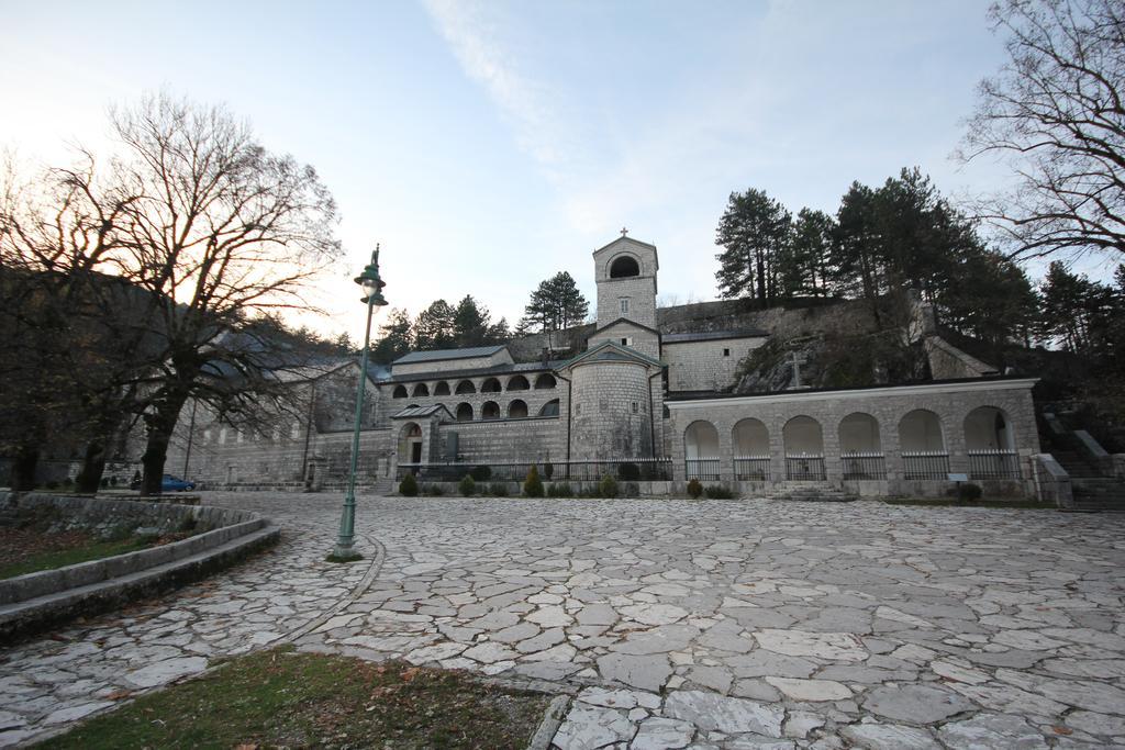 Apartament Karina *